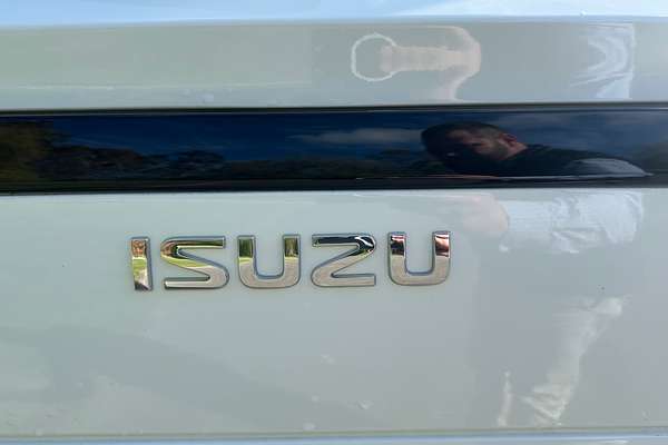 2025 Isuzu MU-X LS-M
