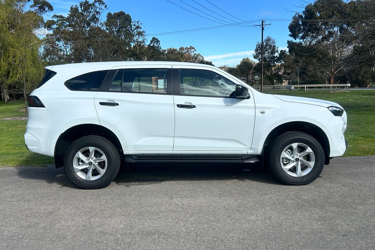 2025 Isuzu MU-X LS-M