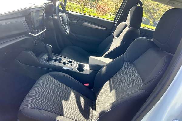 2025 Isuzu MU-X LS-M