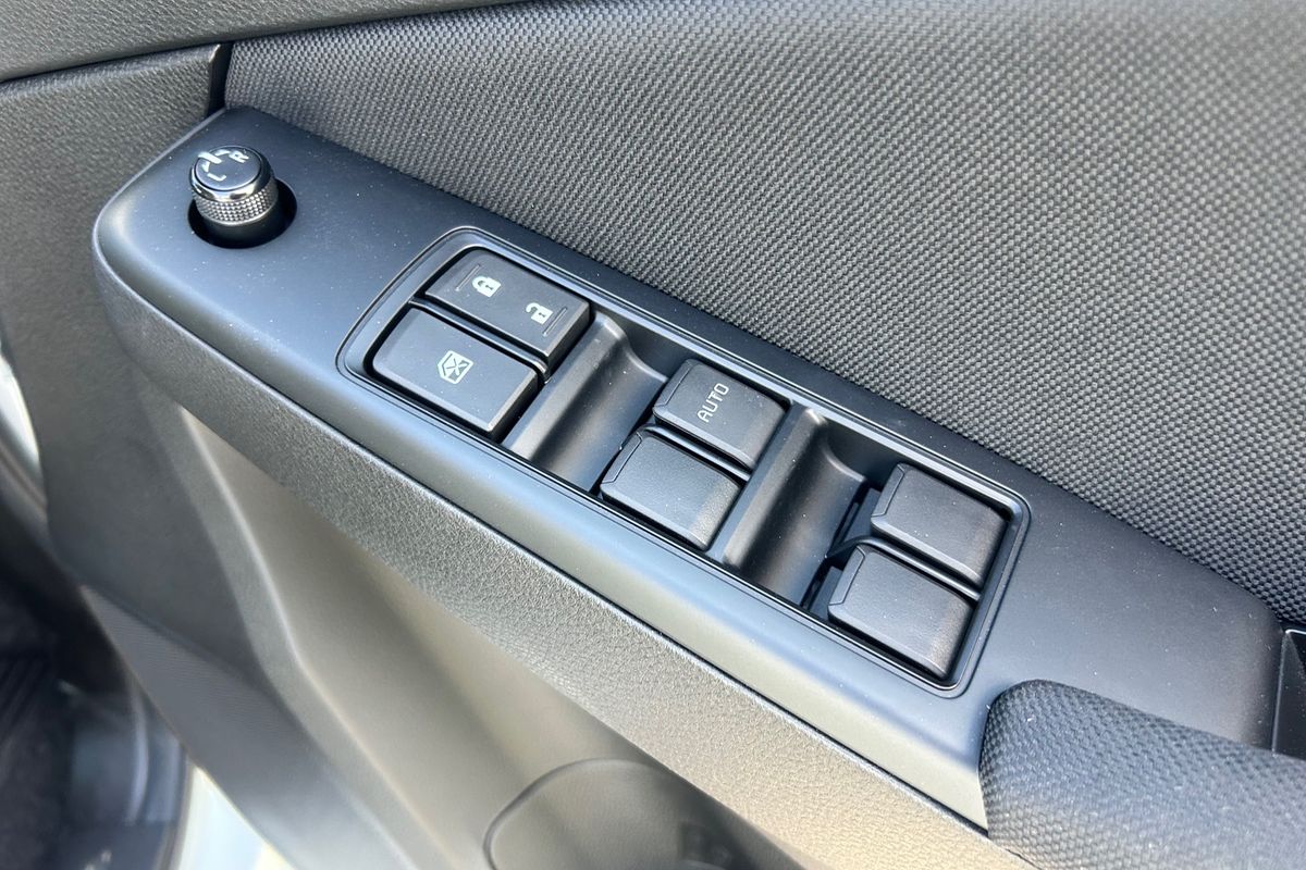 2025 Isuzu MU-X LS-M