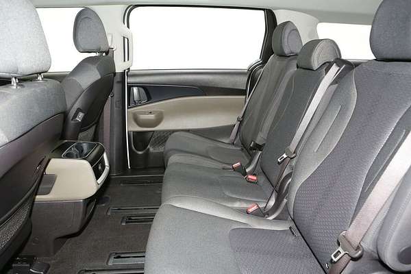 2024 Kia Carnival S KA4