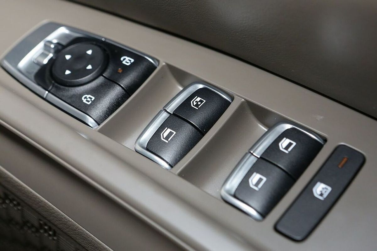 2024 Kia Carnival S KA4