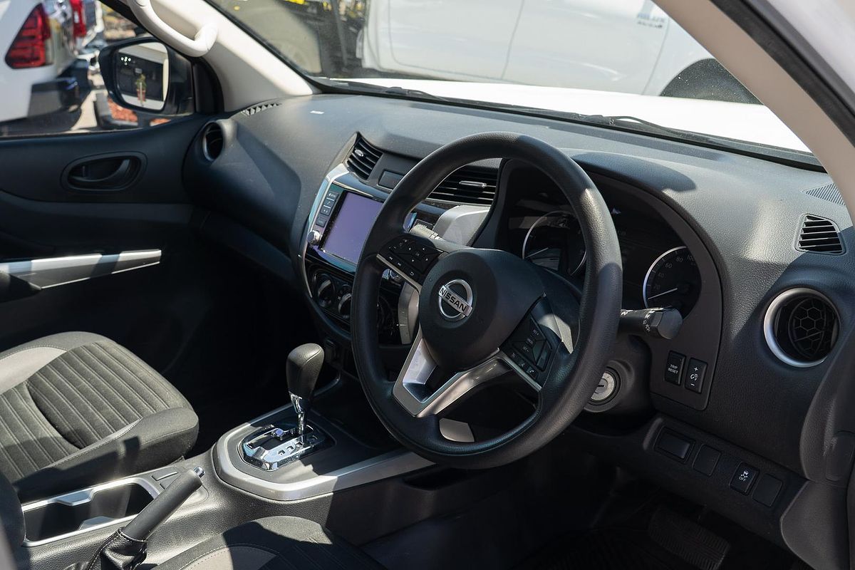 2022 Nissan Navara SL D23 Rear Wheel Drive