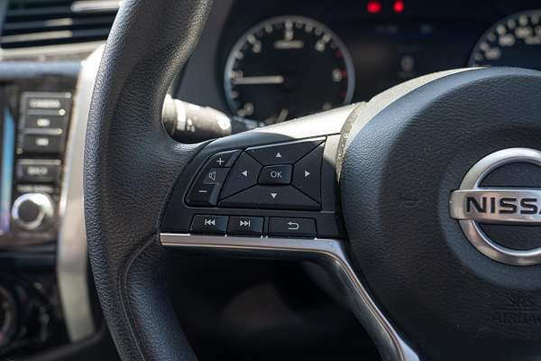 2022 Nissan Navara SL D23 Rear Wheel Drive