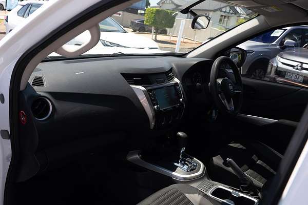 2022 Nissan Navara SL D23 Rear Wheel Drive