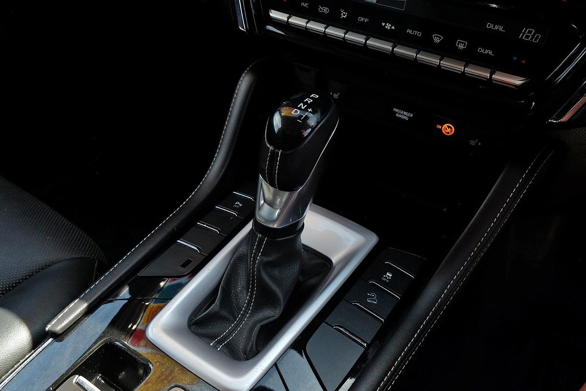 2023 Isuzu MU-X LS-T