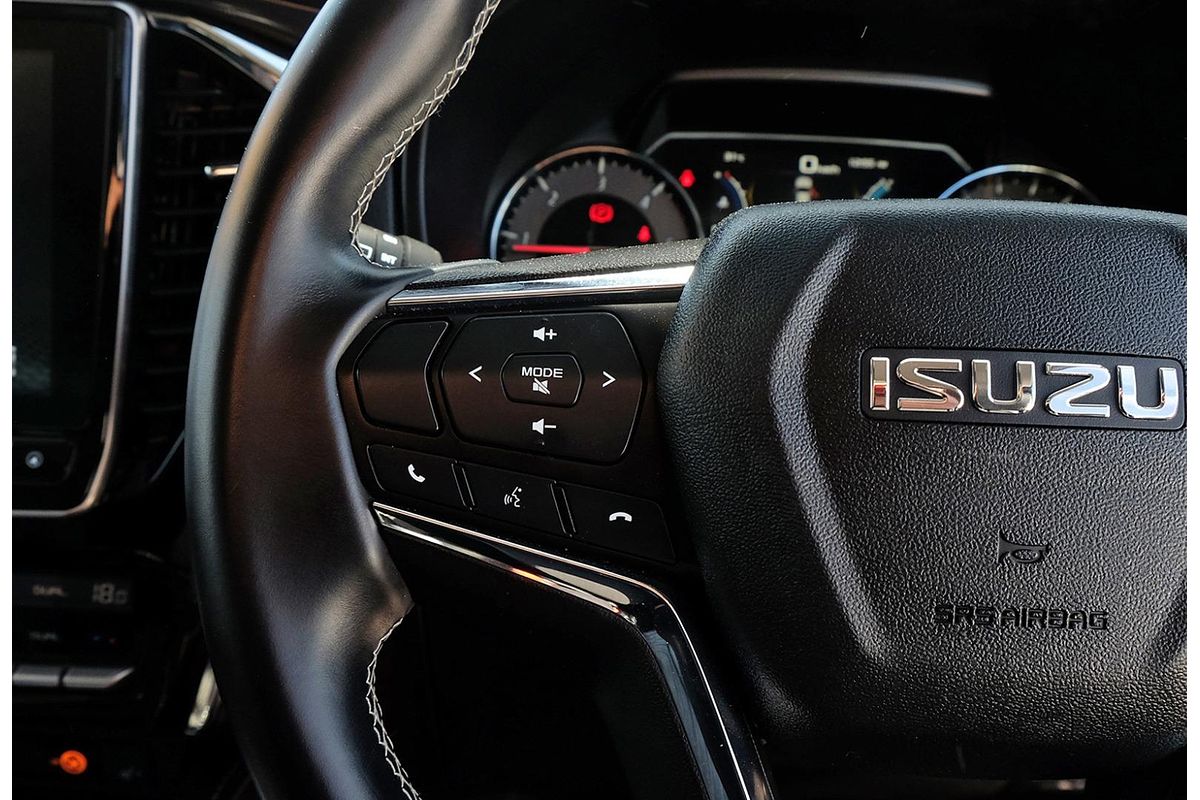 2023 Isuzu MU-X LS-T