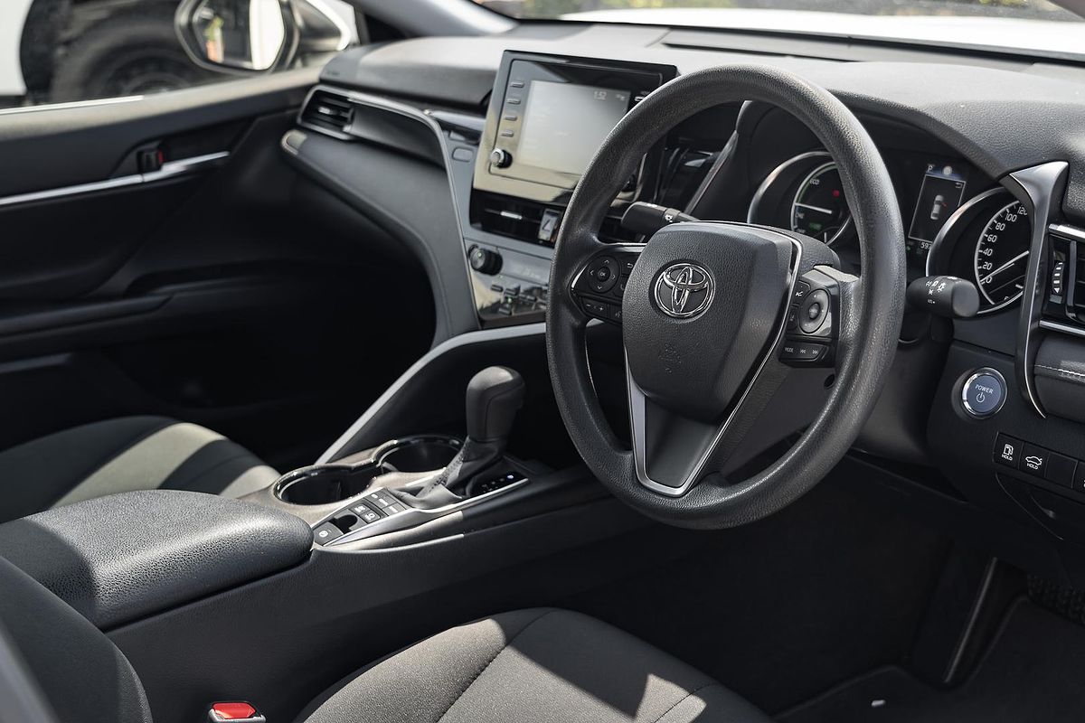2024 Toyota Camry Ascent AXVH70R