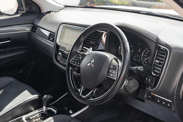 2019 Mitsubishi Outlander Exceed ZL