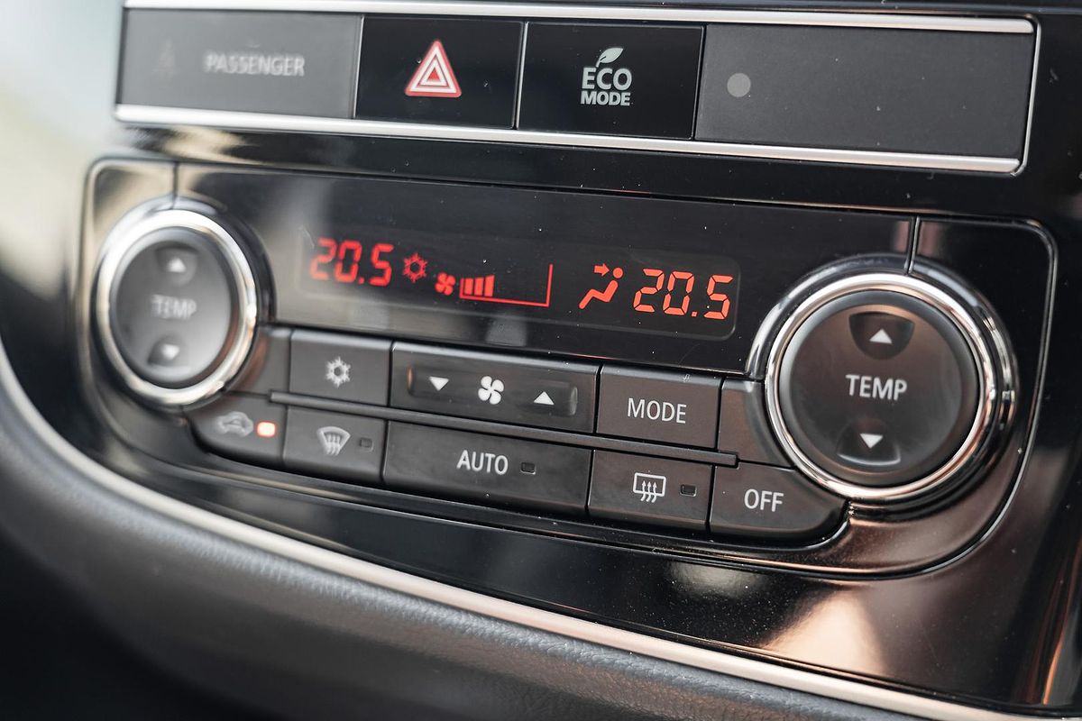 2019 Mitsubishi Outlander Exceed ZL