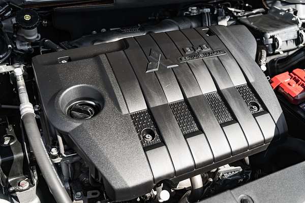 2019 Mitsubishi Outlander Exceed ZL