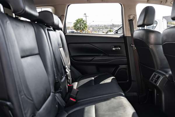 2019 Mitsubishi Outlander Exceed ZL