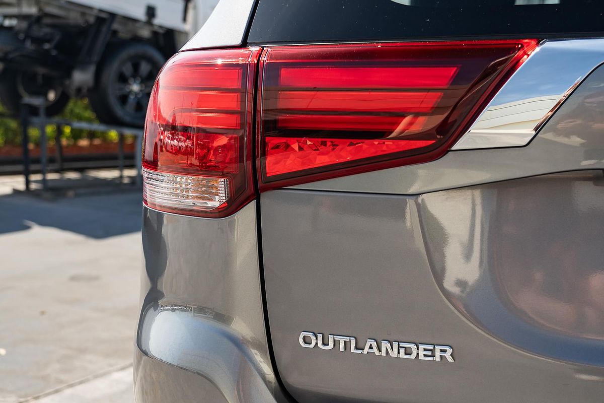 2019 Mitsubishi Outlander Exceed ZL