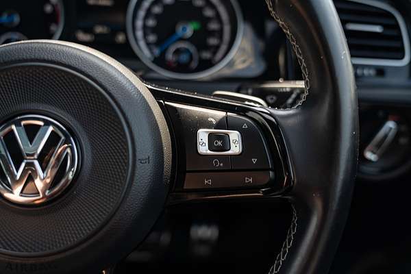 2018 Volkswagen Golf R 7.5