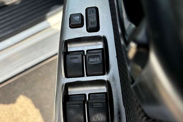 2015 Toyota Hilux SR KUN26R 4X4