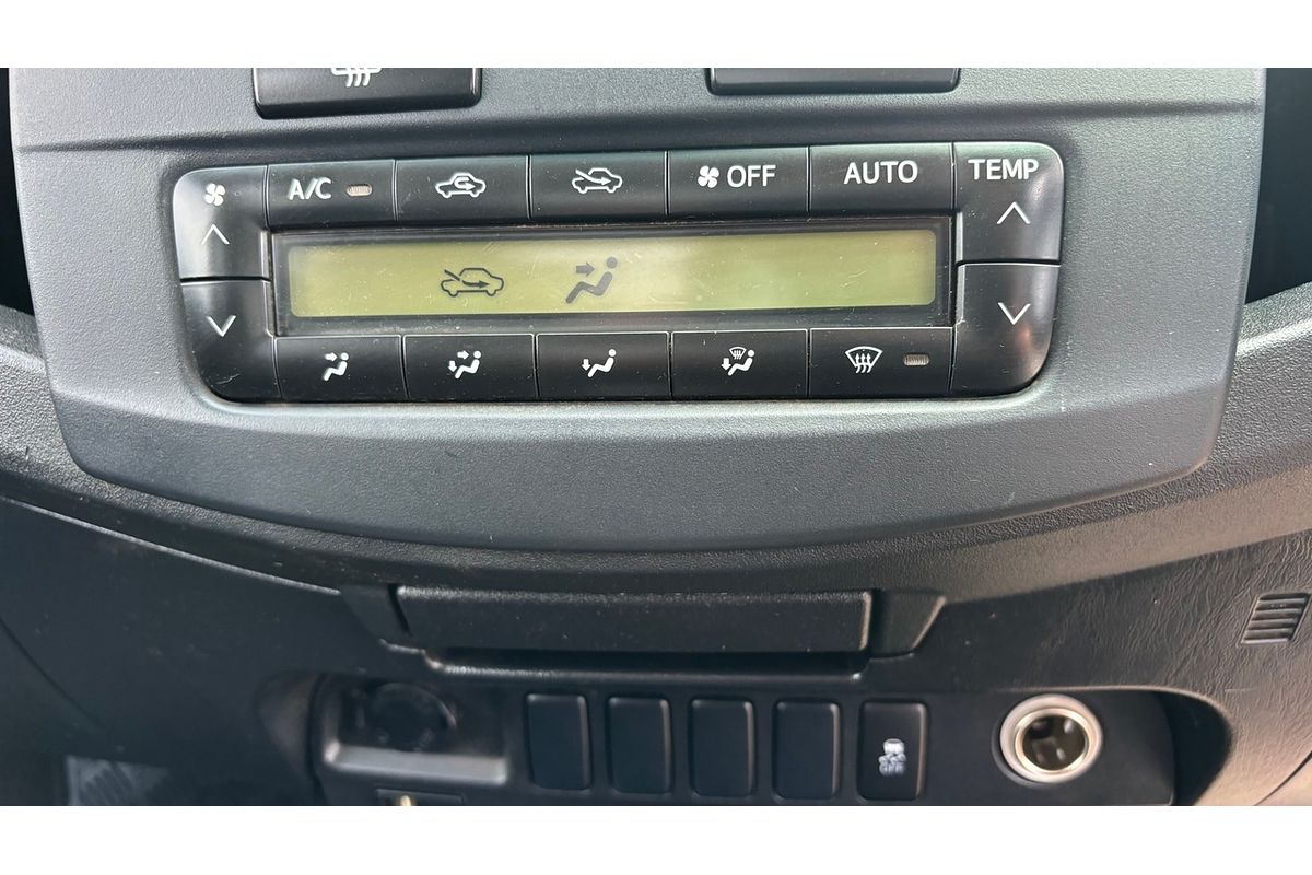 2015 Toyota Hilux SR KUN26R 4X4