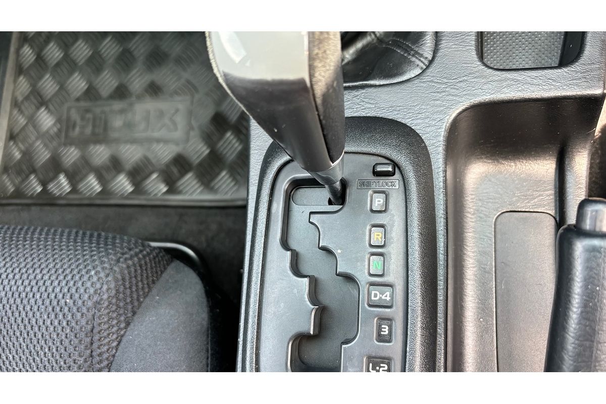 2015 Toyota Hilux SR KUN26R 4X4