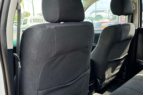 2015 Toyota Hilux SR KUN26R 4X4