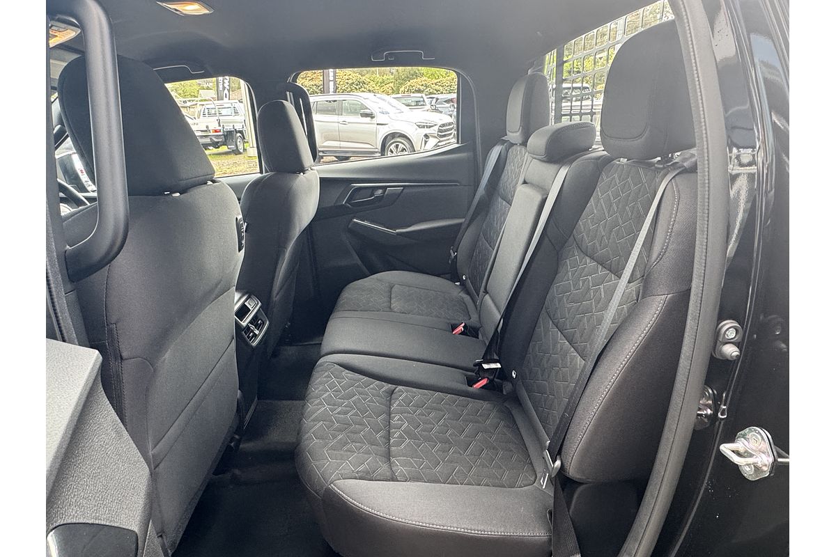 2025 Isuzu D-MAX X-RIDER 4X4