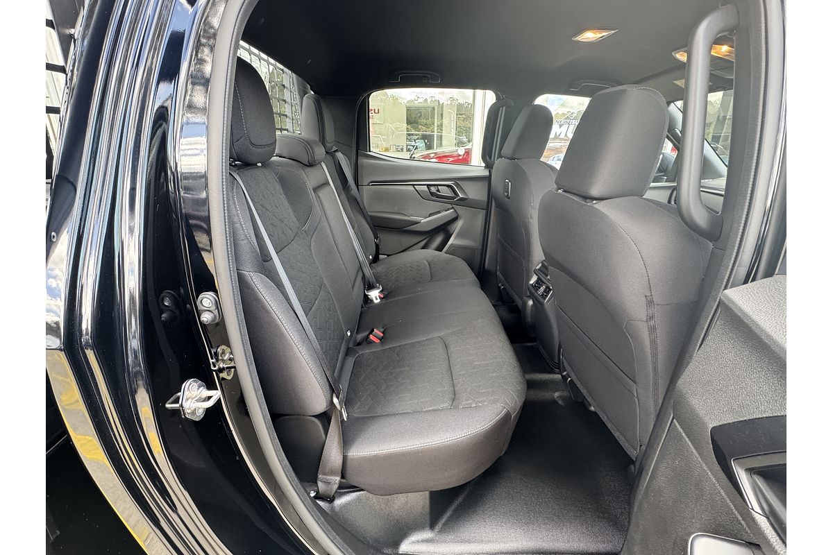 2025 Isuzu D-MAX X-RIDER 4X4