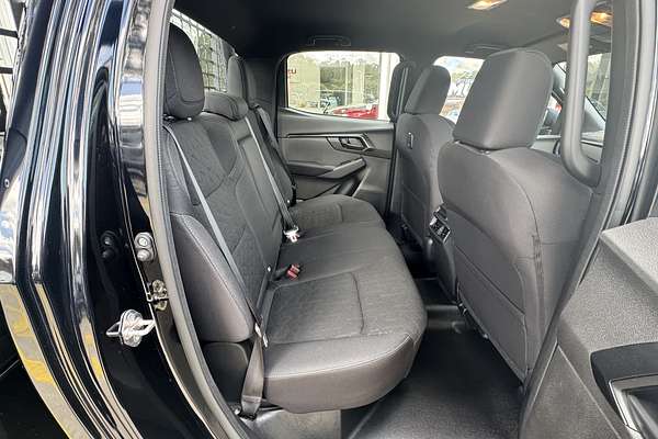 2025 Isuzu D-MAX X-RIDER 4X4