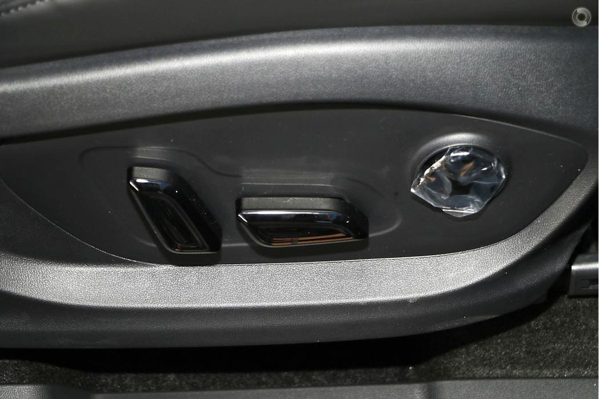 2025 MG QS Essence IS31