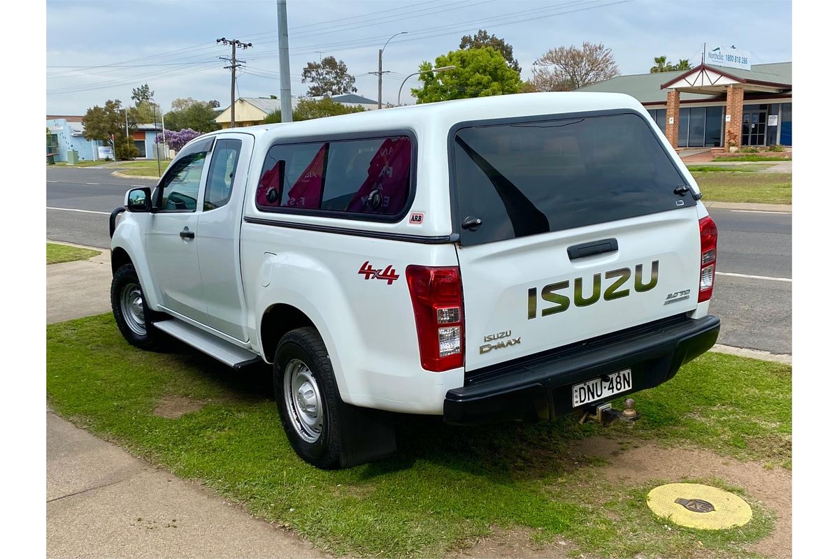 2013 Isuzu D-MAX SX