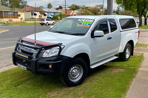 2013 Isuzu D-MAX SX