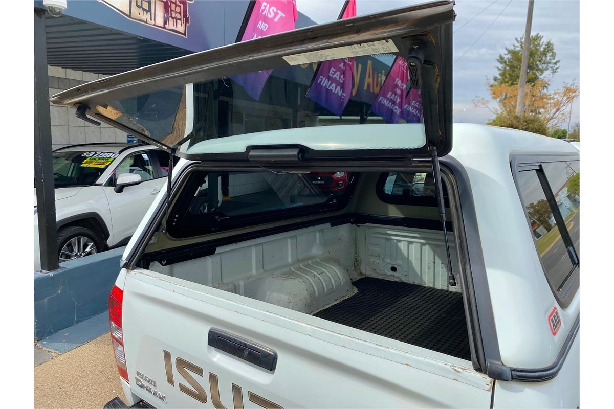2013 Isuzu D-MAX SX