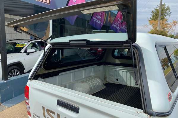 2013 Isuzu D-MAX SX