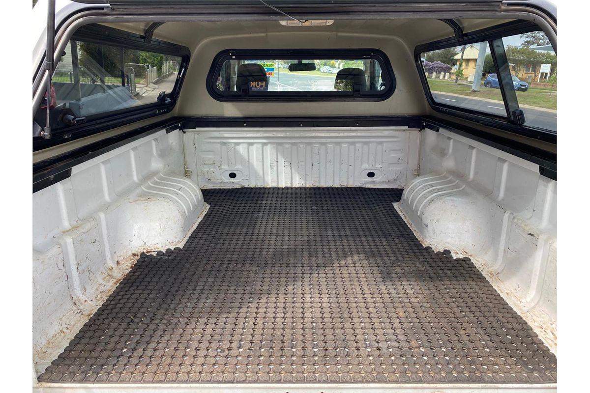 2013 Isuzu D-MAX SX