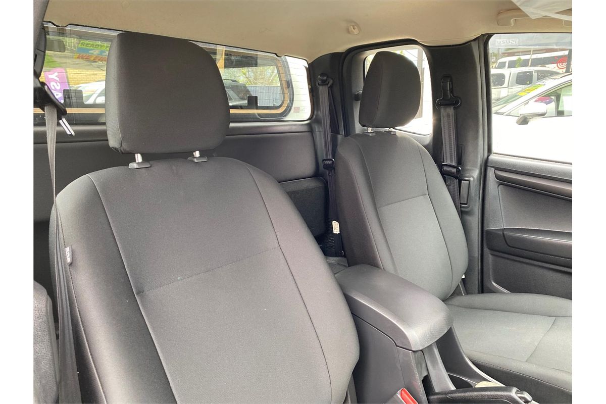 2013 Isuzu D-MAX SX