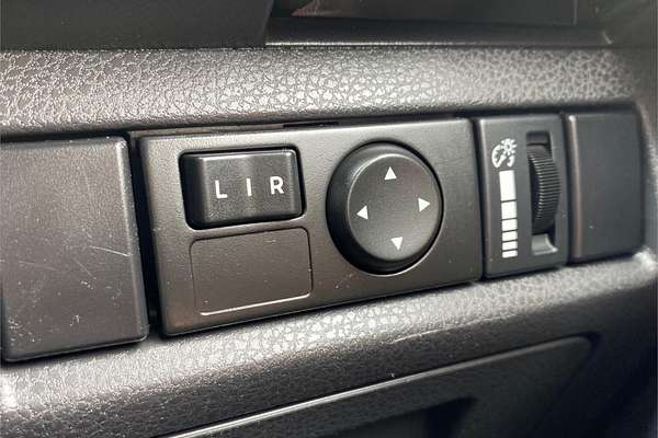 2013 Isuzu D-MAX SX