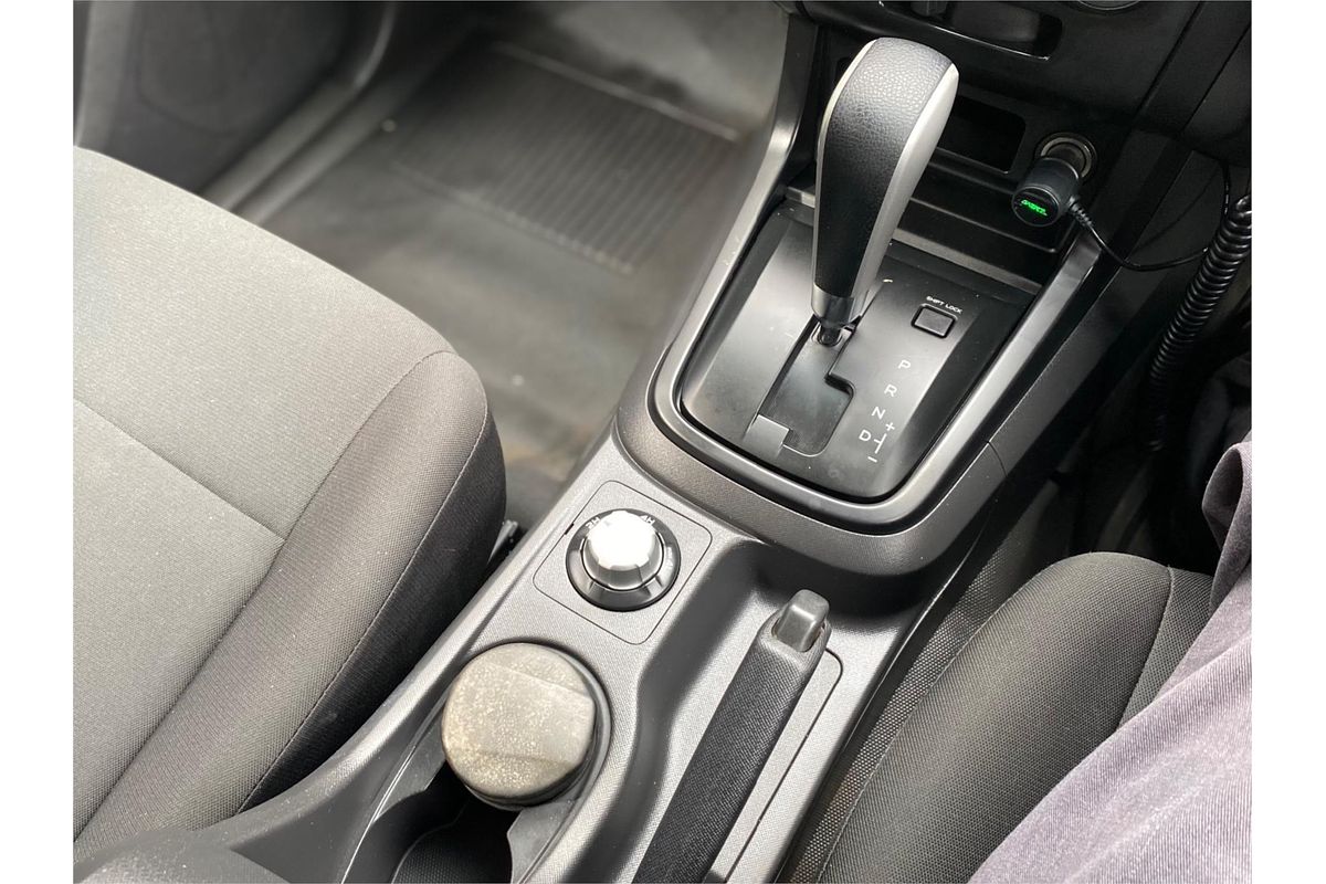 2013 Isuzu D-MAX SX
