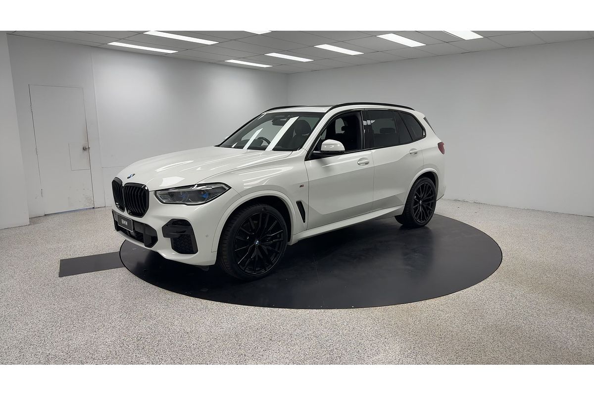 2023 BMW X5 M50i G05