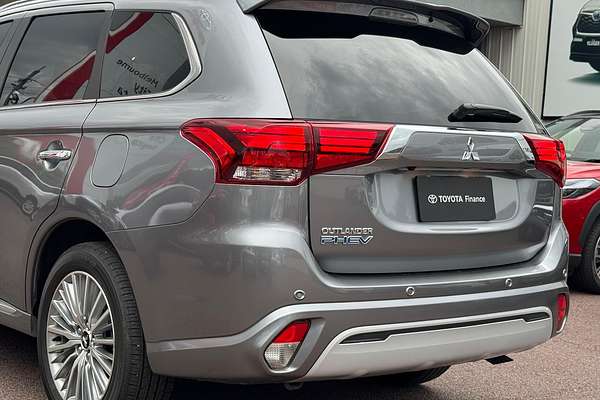 2020 Mitsubishi Outlander PHEV Exceed ZL