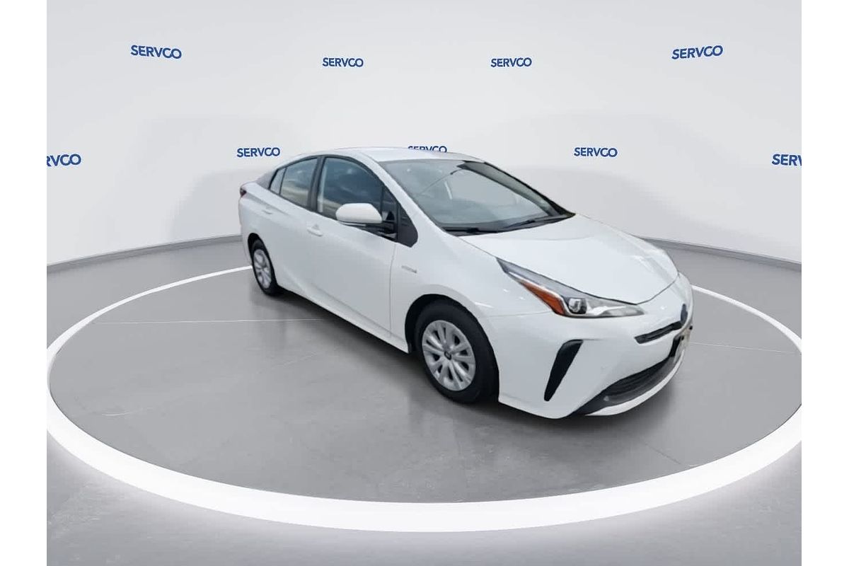 2022 Toyota Prius LE