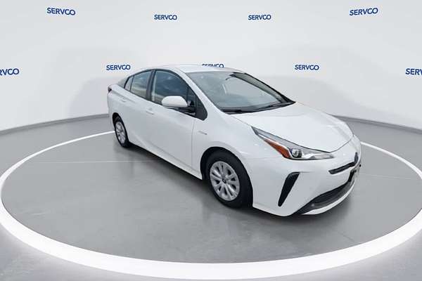 2022 Toyota Prius LE