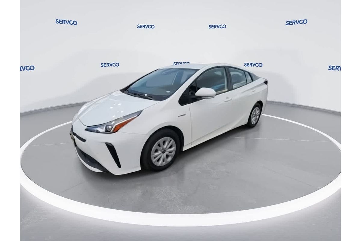 2022 Toyota Prius LE