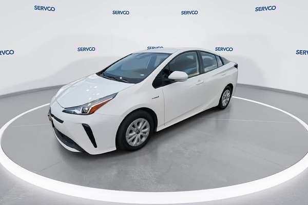 2022 Toyota Prius LE