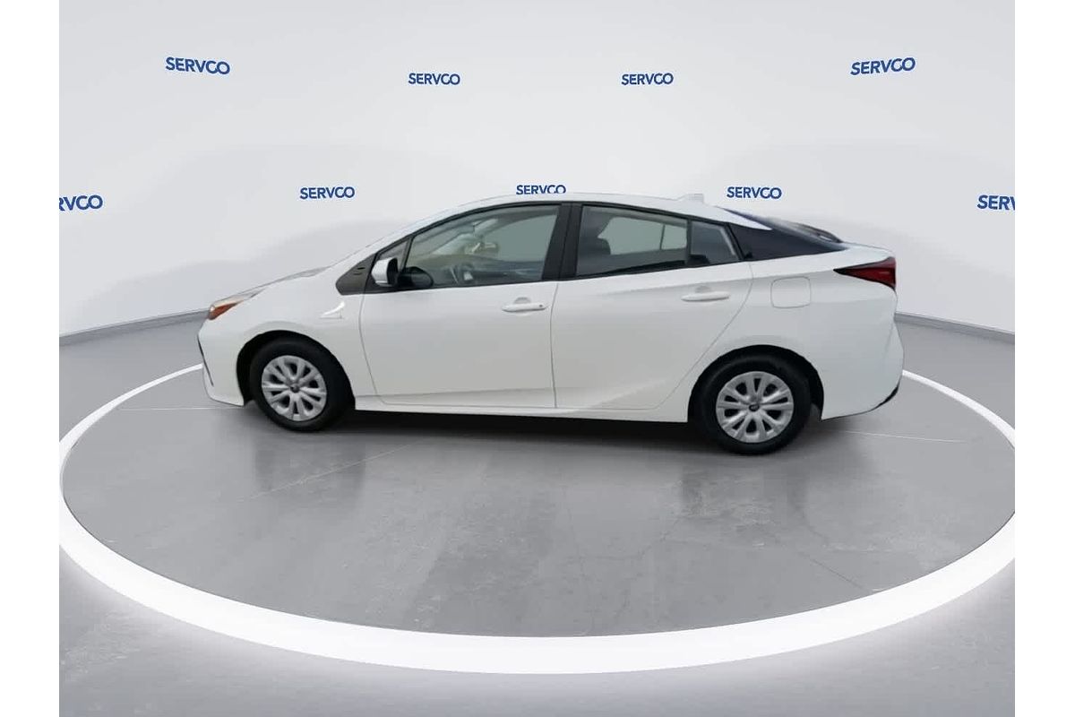 2022 Toyota Prius LE