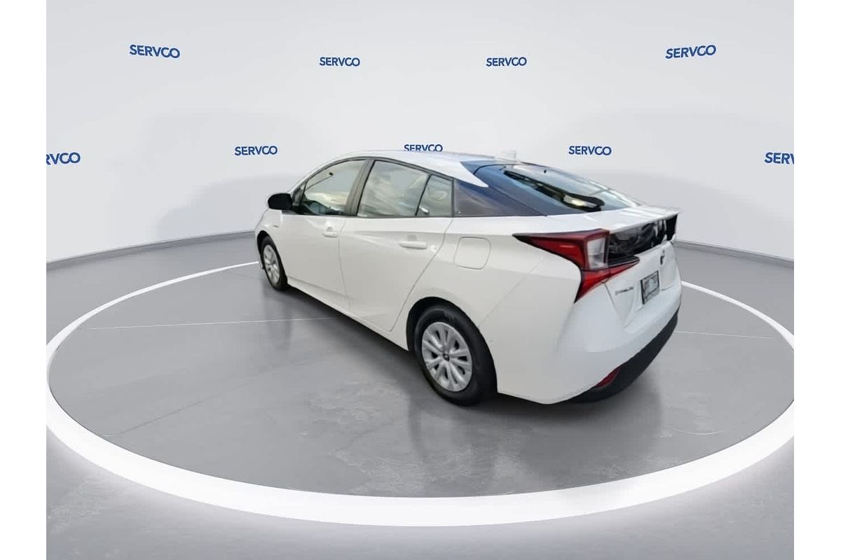 2022 Toyota Prius LE