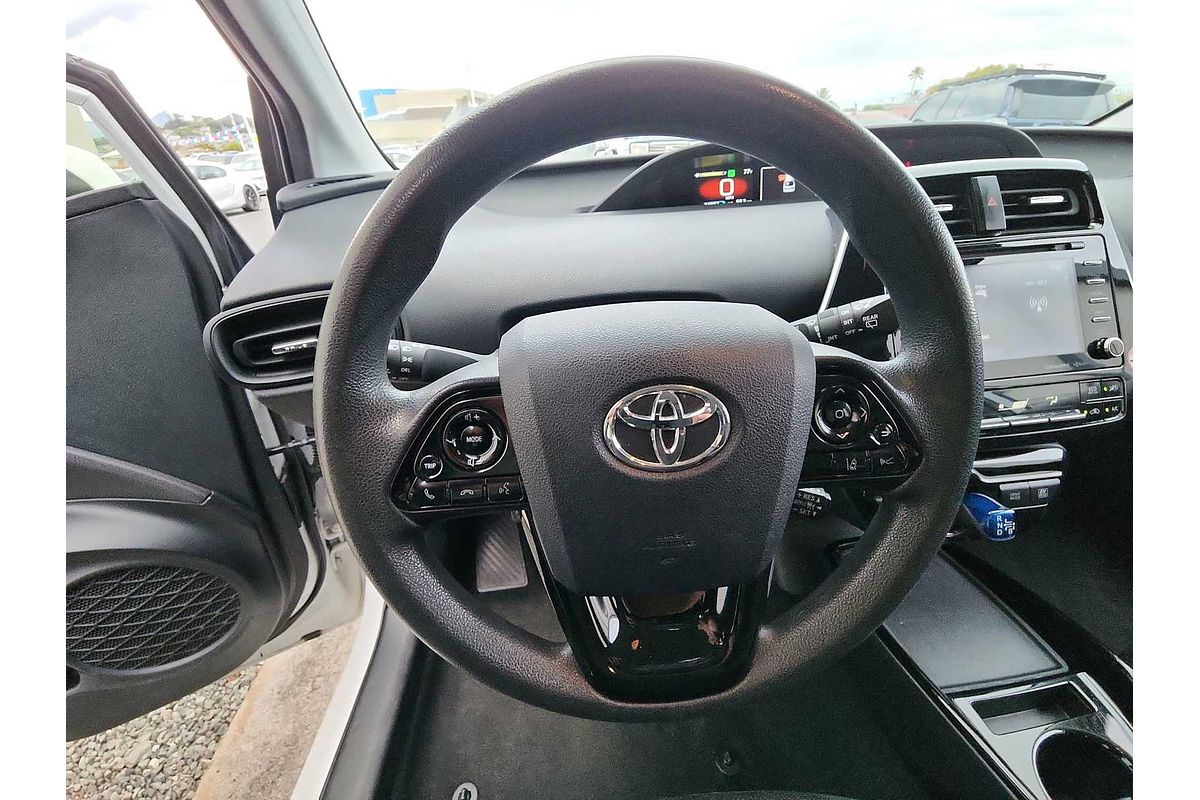 2022 Toyota Prius LE