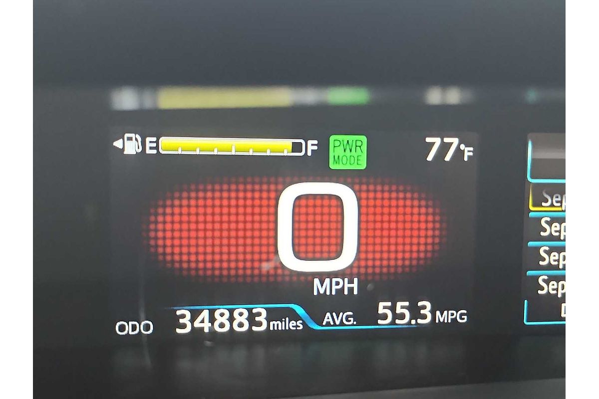 2022 Toyota Prius LE