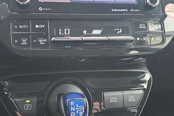 2022 Toyota Prius LE