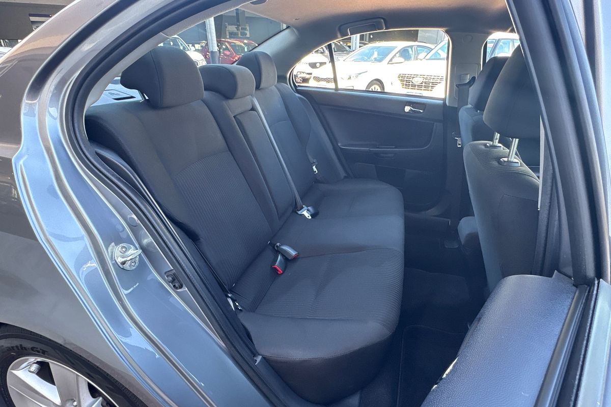 2013 Mitsubishi Lancer ES CJ