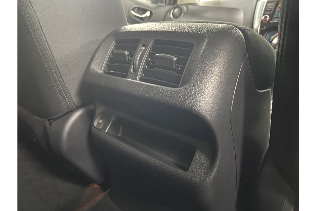 2024 Nissan Navara ST D23 4X4