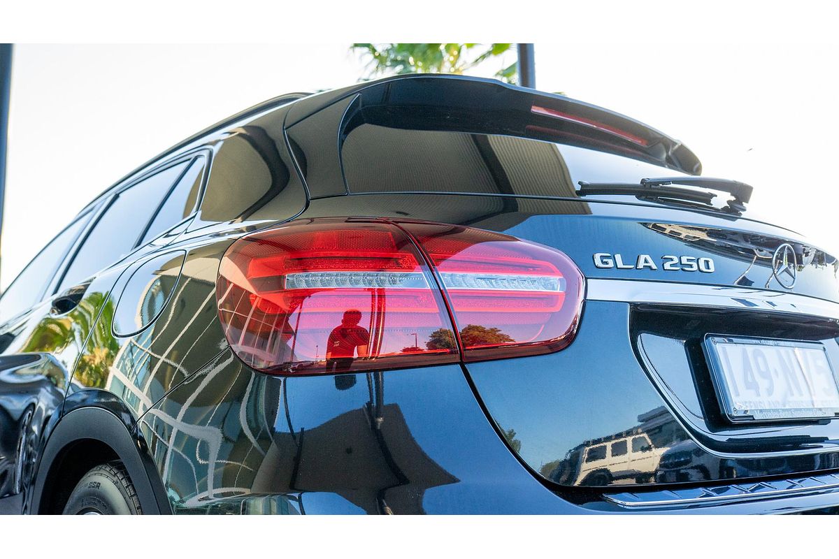 2017 Mercedes-Benz GLA-Class GLA250 X156