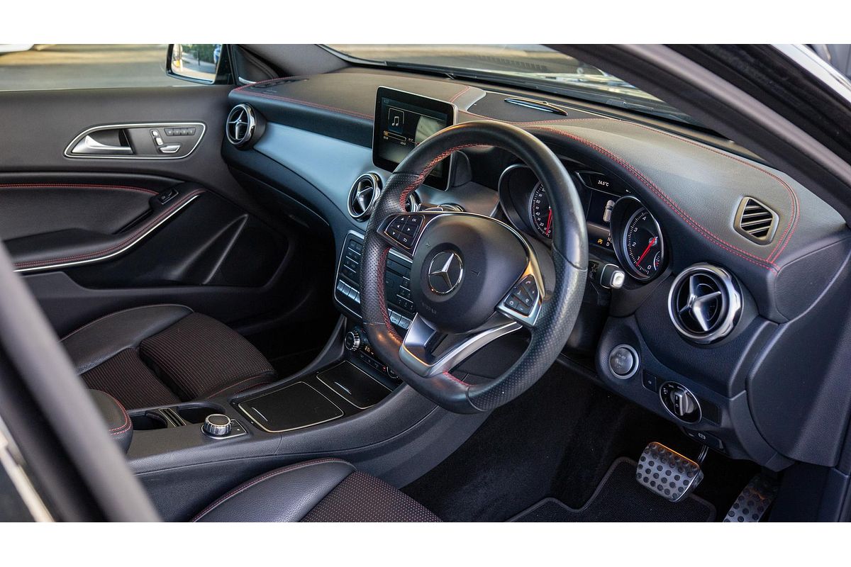 2017 Mercedes-Benz GLA-Class GLA250 X156