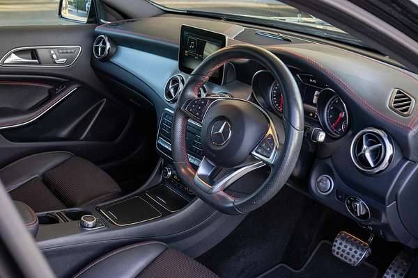 2017 Mercedes-Benz GLA-Class GLA250 X156